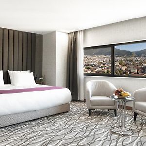Lilium Hotel & Suites